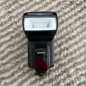 Neewer TT560 Flash Speedlite for Canon Sony Nikon & Other DSLR Cameras